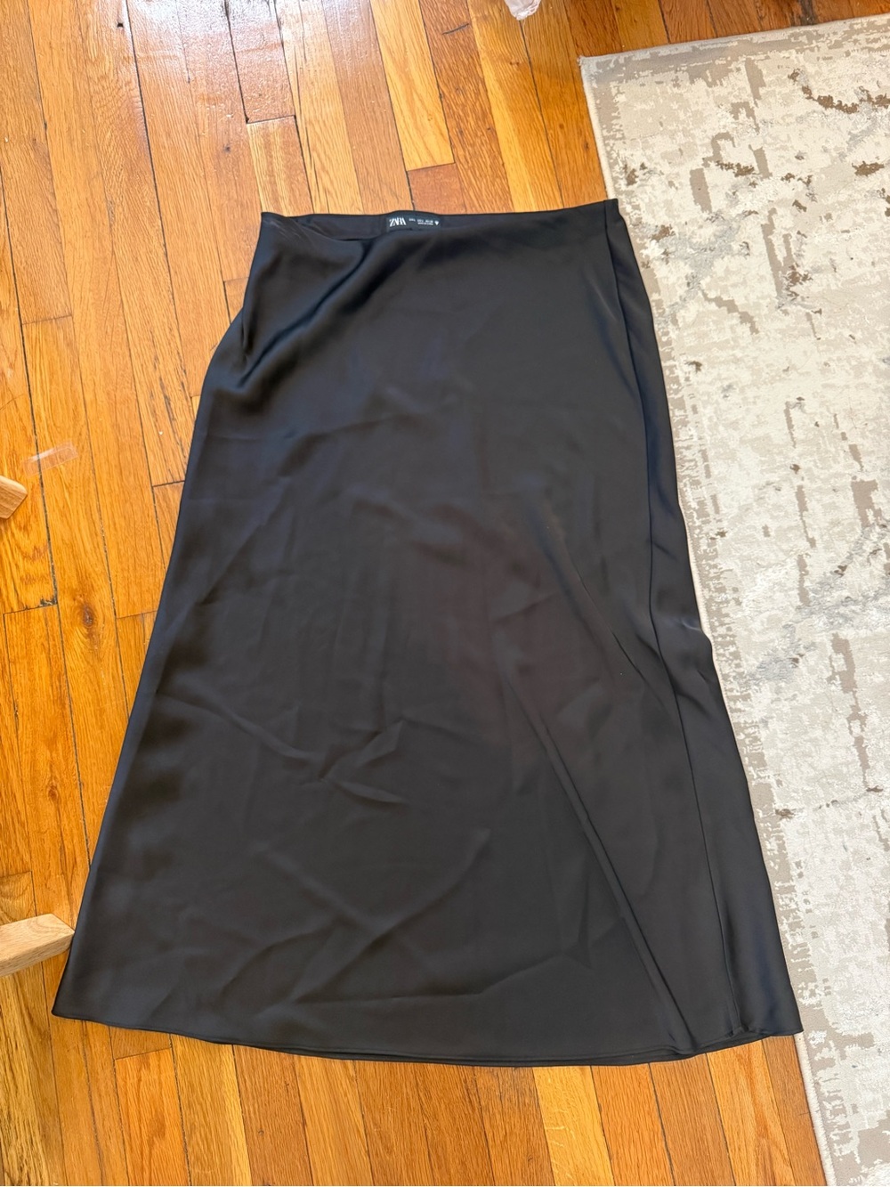 Zara Black Satin Maxi Skirt - Picture 2 of 3